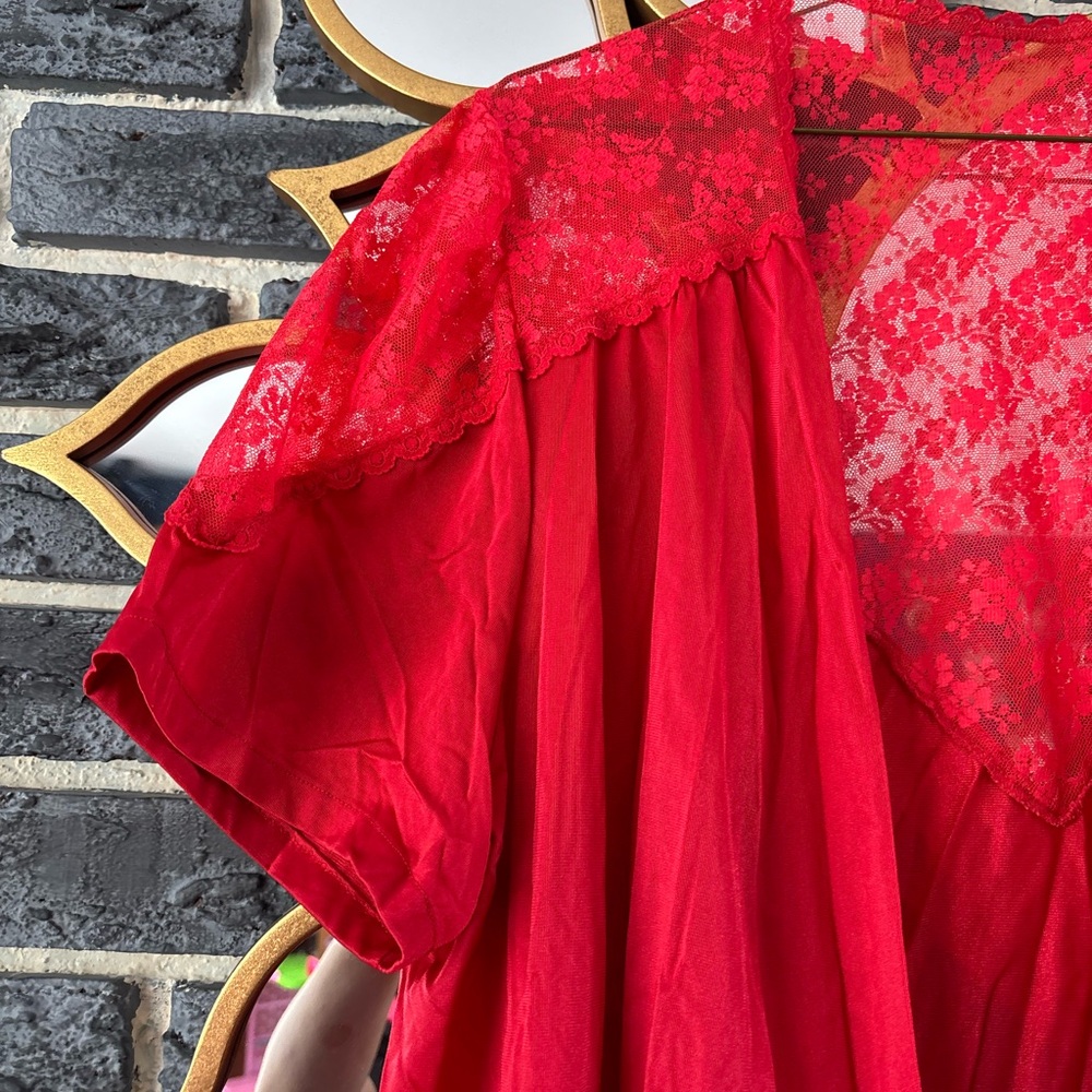 Red Lace Kimono Robe - Picture 4 of 5